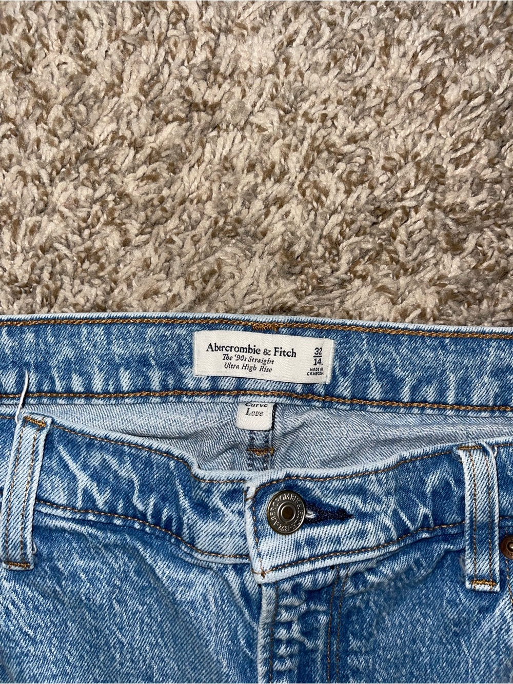 Abercrombie and fitch jeans - Picture 2 of 3